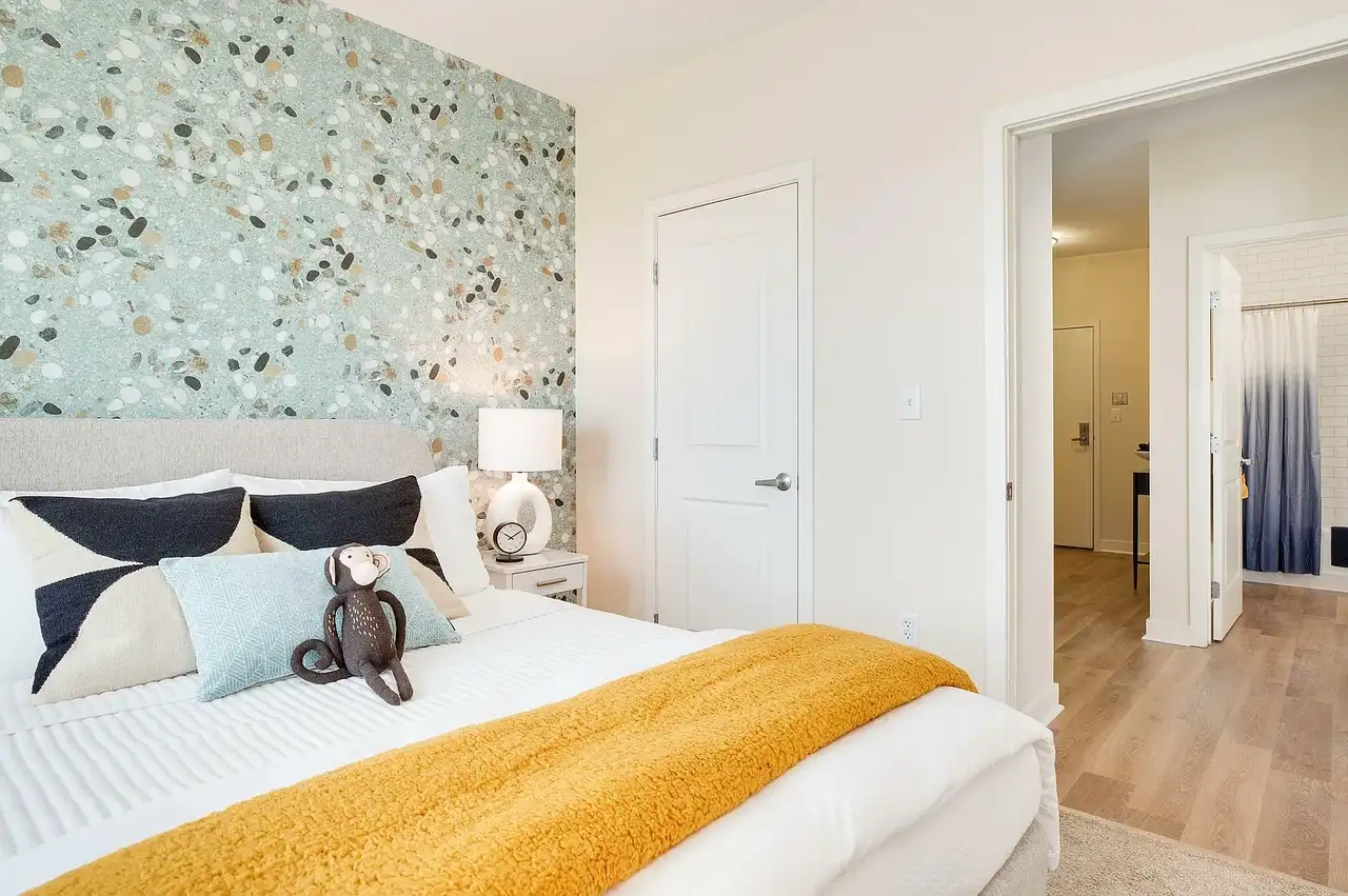 apt b5 bedroom private