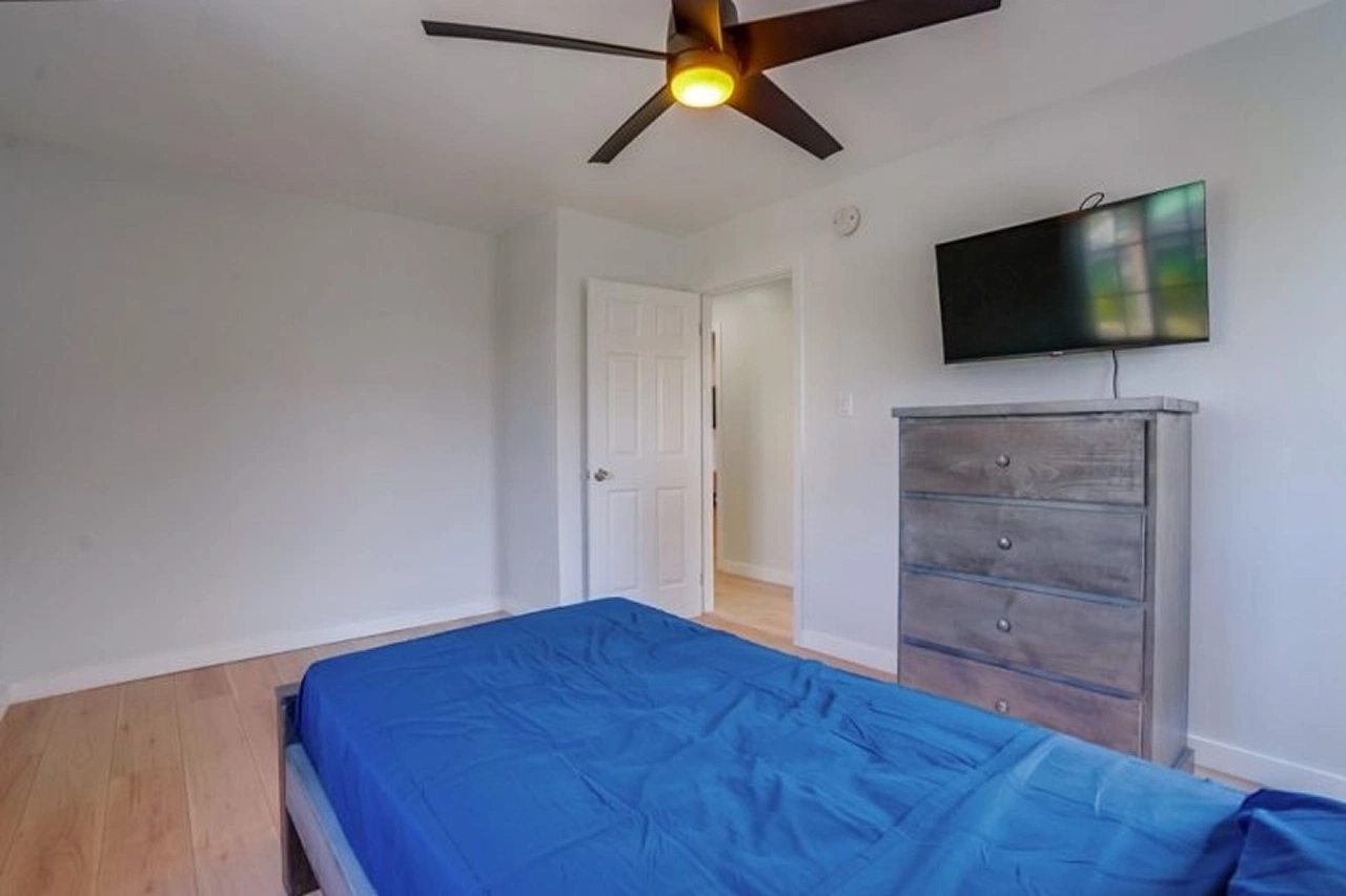 sober apartments los angeles private bedrom